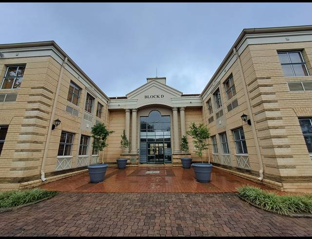 174M² OFFICE TO LET IN DUNKELD WEST